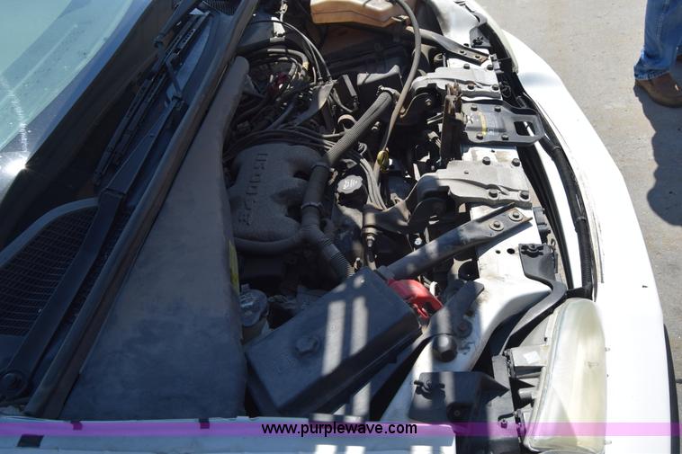 image for item J6614 2003 Chevrolet Venture Cargo van