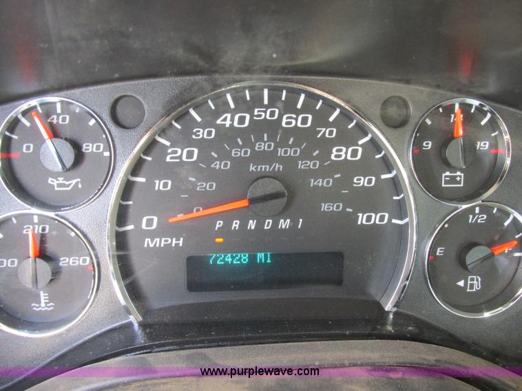 image for item J6616 2011 Chevrolet Express 2500 Cargo van