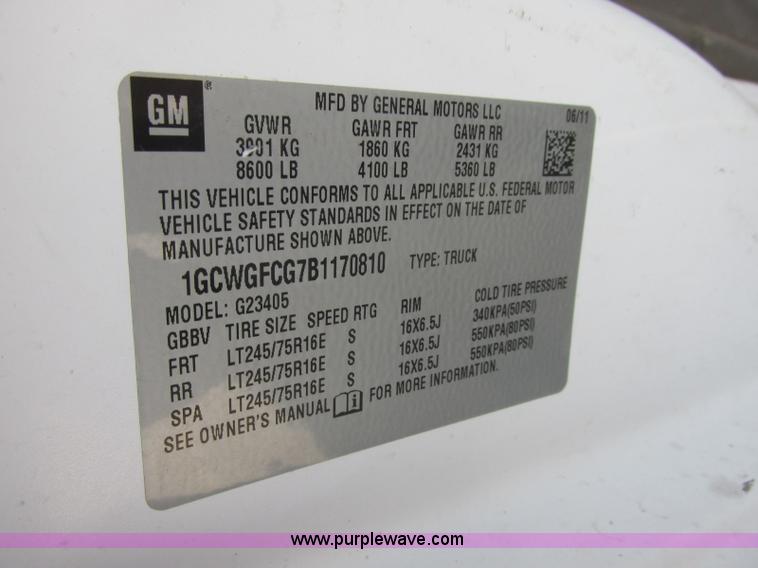 image for item J6616 2011 Chevrolet Express 2500 Cargo van