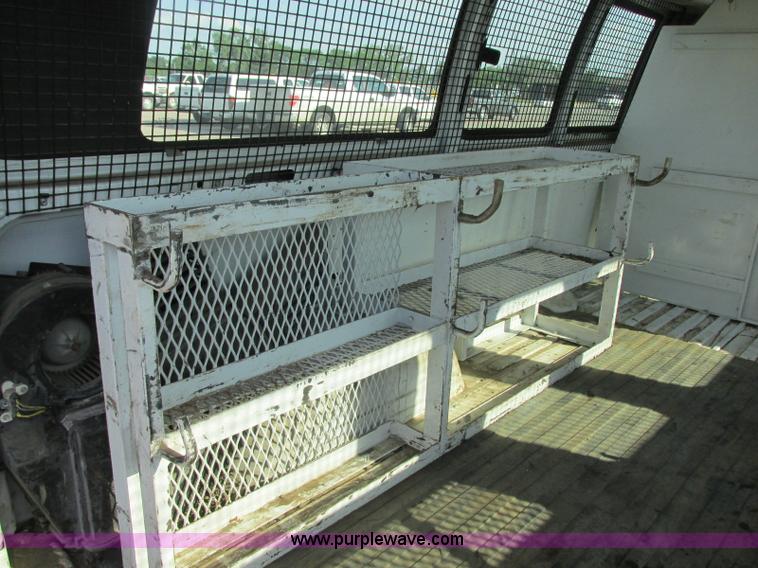 image for item J6616 2011 Chevrolet Express 2500 Cargo van