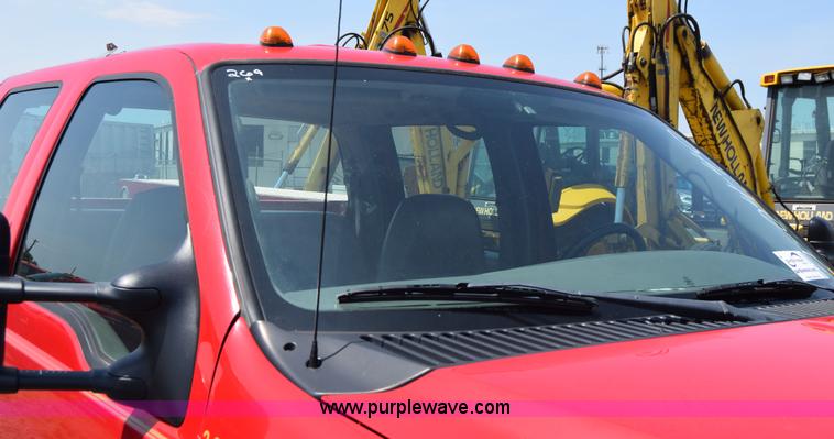 image for item K8505 2002 Ford F550 Super Duty XL Crew Cab fire rescue truck