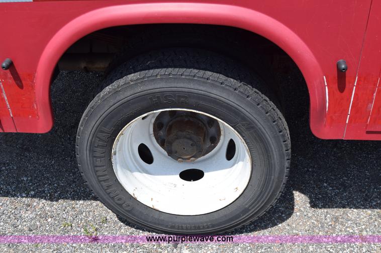 image for item K8505 2002 Ford F550 Super Duty XL Crew Cab fire rescue truck