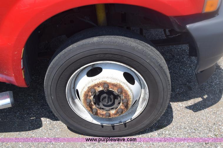 image for item K8506 2004 Ford F550 Super Duty XL Crew Cab fire rescue truck