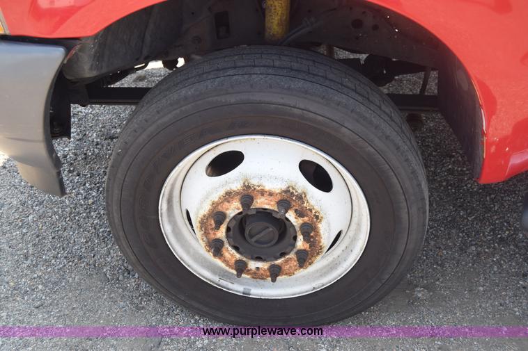 image for item K8506 2004 Ford F550 Super Duty XL Crew Cab fire rescue truck