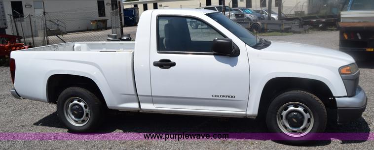 image for item K8507 2005 Chevrolet Colorado pickup truck