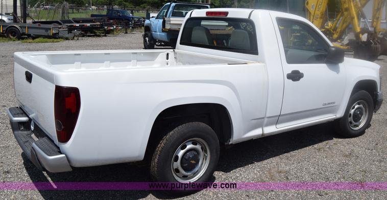 image for item K8507 2005 Chevrolet Colorado pickup truck