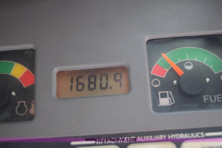 image for item K8510 2005 Bobcat S220 skid steer