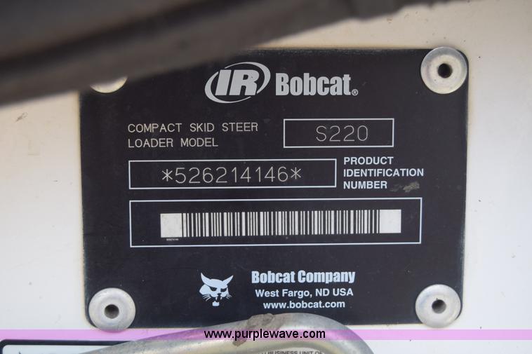 image for item K8510 2005 Bobcat S220 skid steer
