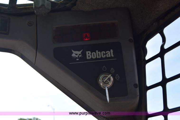 image for item K8511 2006 Bobcat S220 skid steer