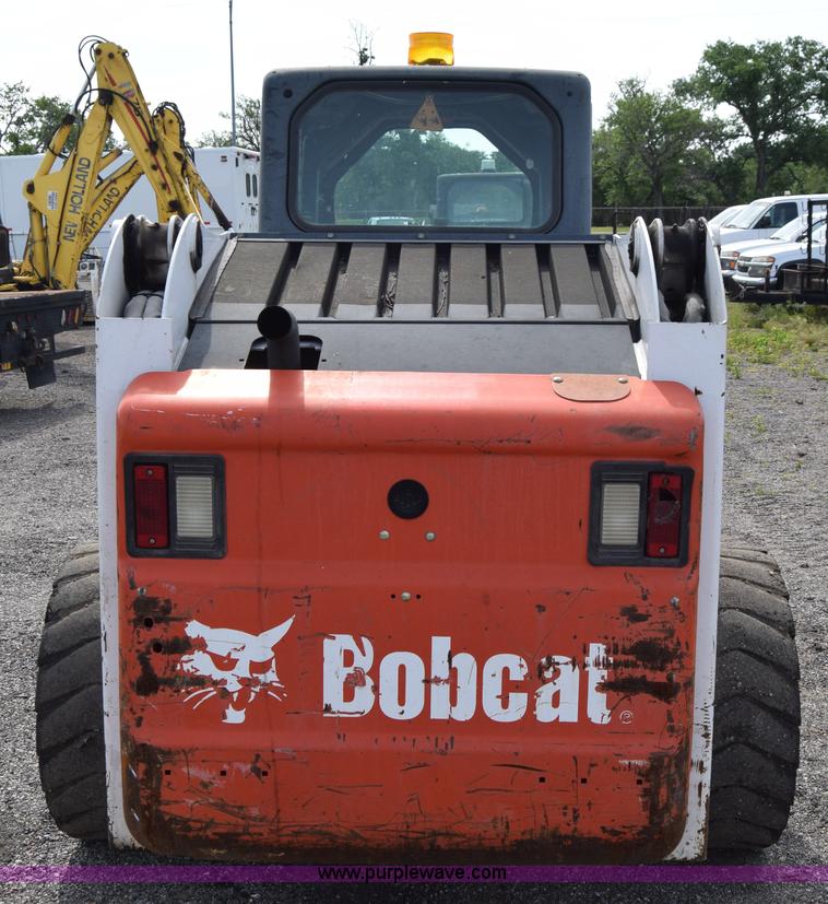 image for item K8512 2006 Bobcat S220 skid steer