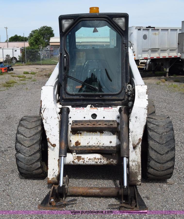 image for item K8512 2006 Bobcat S220 skid steer