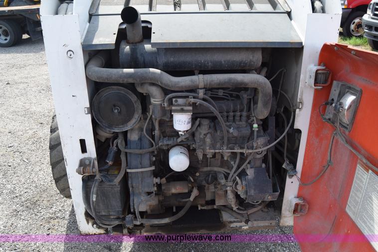 image for item K8512 2006 Bobcat S220 skid steer