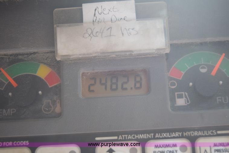 image for item K8513 2005 Bobcat S220 skid steer