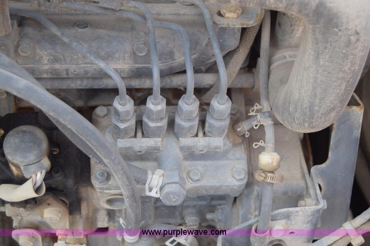 image for item K8514 2005 Bobcat S220 skid steer