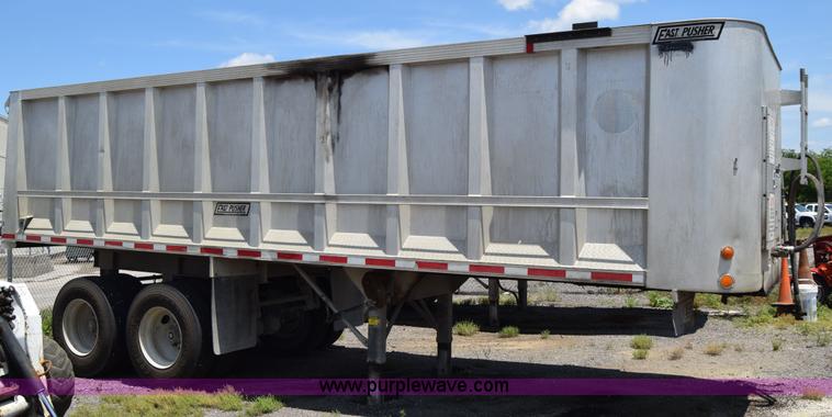 image for item K8517 1997 East Pusher ejection trailer