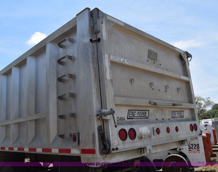 image for item K8517 1997 East Pusher ejection trailer