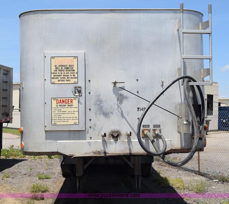 image for item K8518 1997 East Pusher ejection trailer