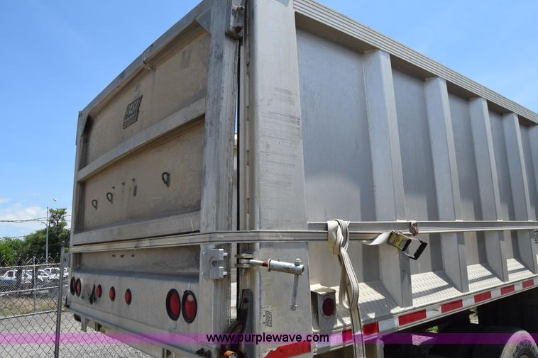 image for item K8518 1997 East Pusher ejection trailer