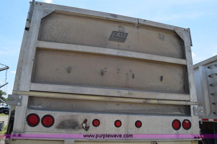 image for item K8518 1997 East Pusher ejection trailer