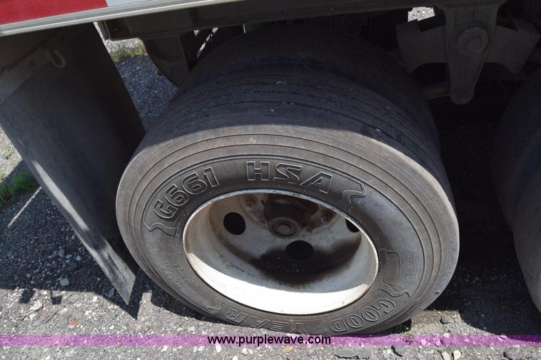 image for item K8518 1997 East Pusher ejection trailer