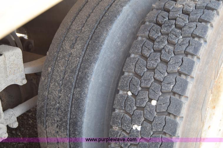 image for item K8518 1997 East Pusher ejection trailer