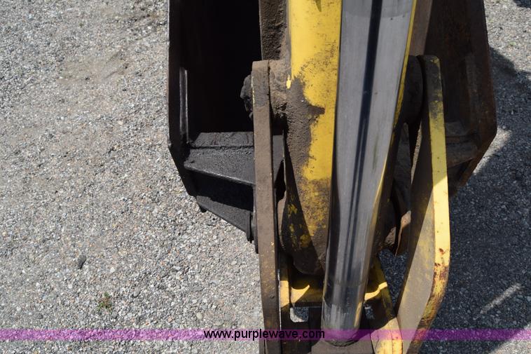 image for item K8521 2003 New Holland LB75 backhoe
