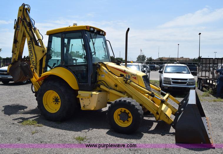 image for item K8522 2003 New Holland LB75 backhoe