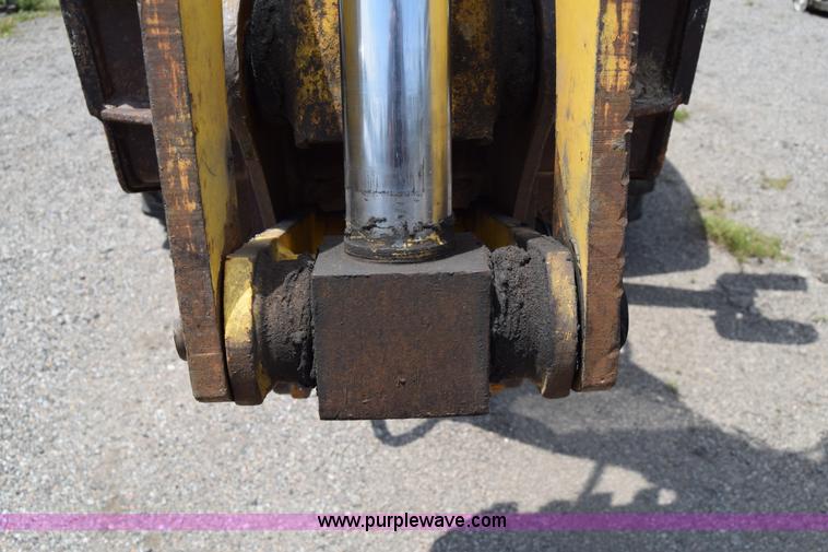 image for item K8522 2003 New Holland LB75 backhoe