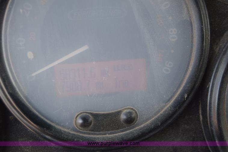 image for item K8524 2006 Freightliner MT55 delivery van