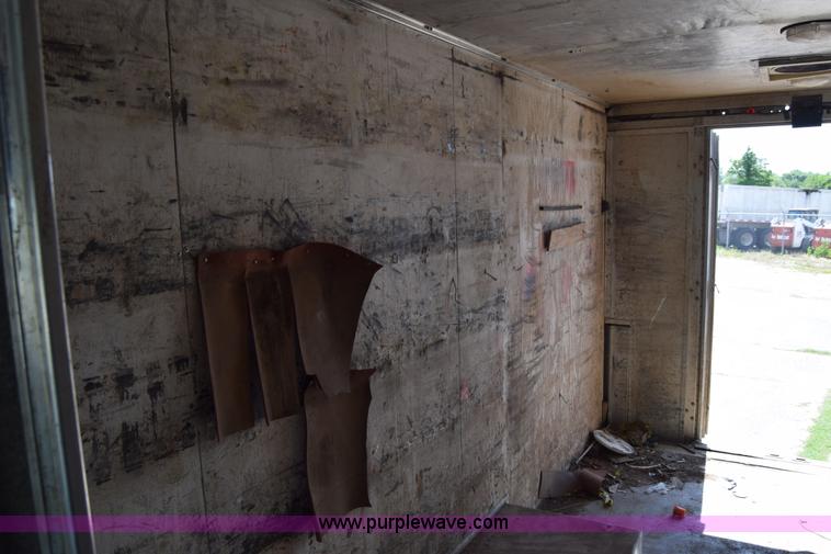 image for item K8524 2006 Freightliner MT55 delivery van