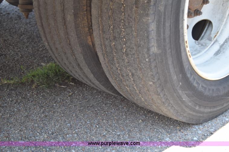 image for item K8524 2006 Freightliner MT55 delivery van