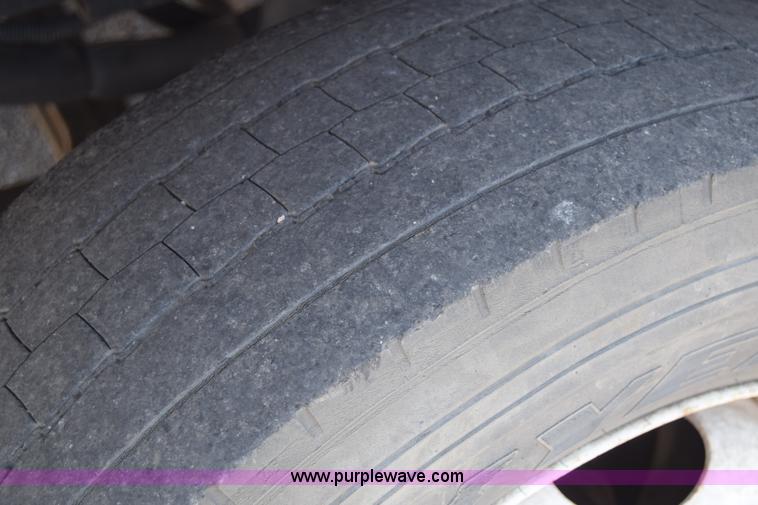 image for item K8524 2006 Freightliner MT55 delivery van