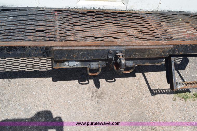 image for item K8524 2006 Freightliner MT55 delivery van