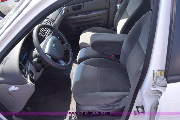 image for item K8542 2006 Ford Taurus SE