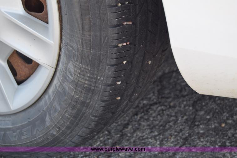 image for item K8542 2006 Ford Taurus SE