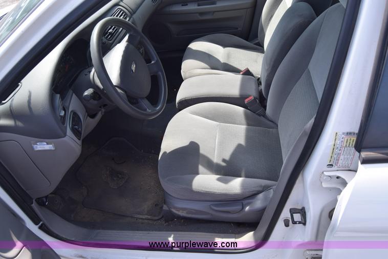 image for item K8543 2006 Ford Taurus SE