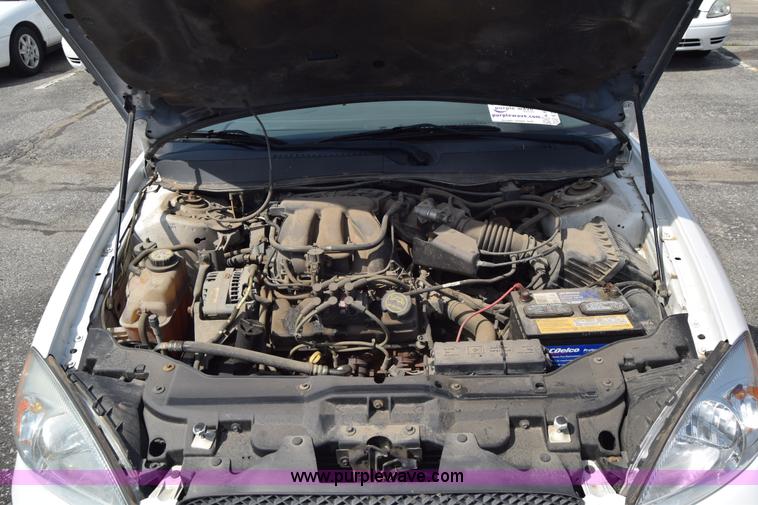 image for item K8543 2006 Ford Taurus SE