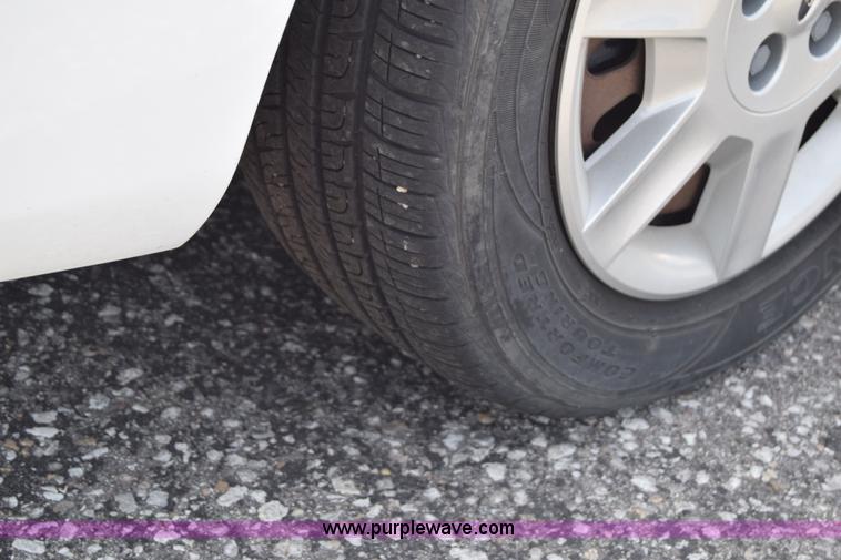 image for item K8543 2006 Ford Taurus SE