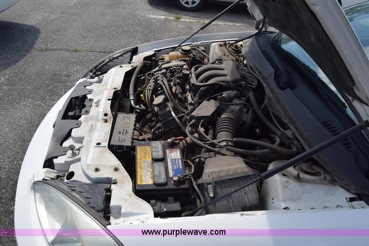 image for item K8544 2006 Ford Taurus SE