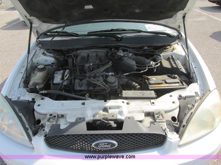 image for item K8547 2006 Ford Taurus SE