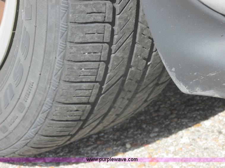 image for item K8547 2006 Ford Taurus SE