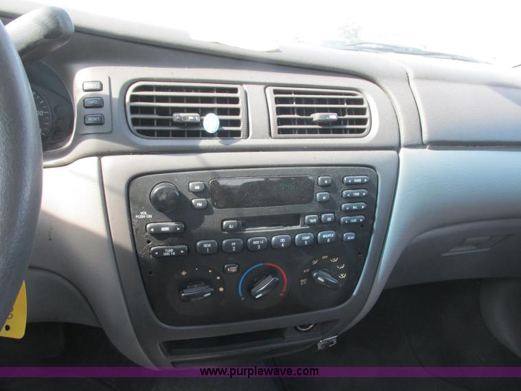 image for item K8548 2005 Ford Taurus SE