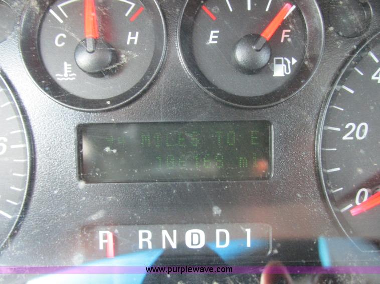 image for item K8548 2005 Ford Taurus SE