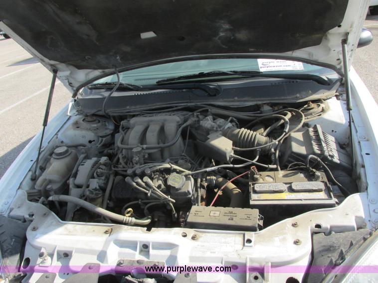 image for item K8553 2006 Ford Taurus SE