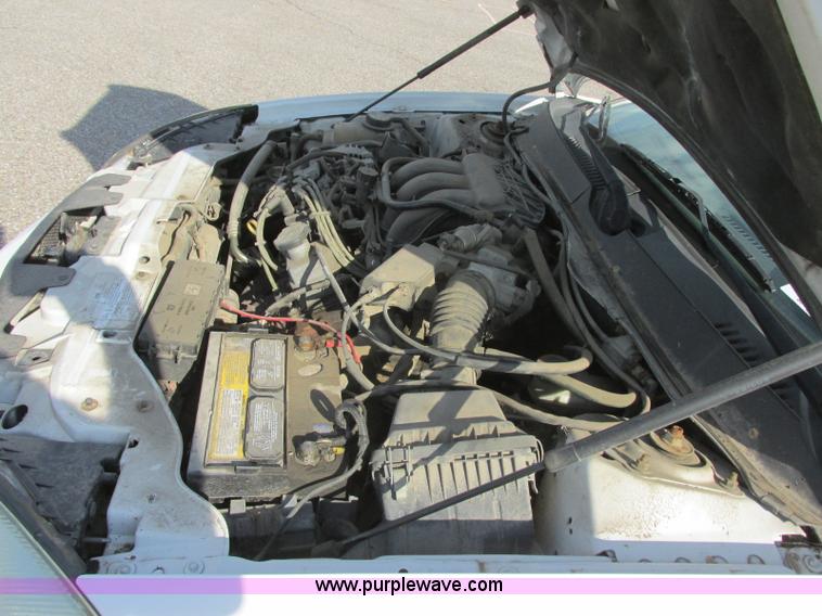 image for item K8553 2006 Ford Taurus SE