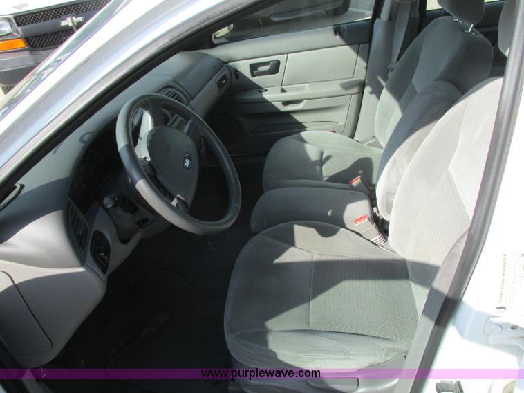 image for item K8554 2006 Ford Taurus SE