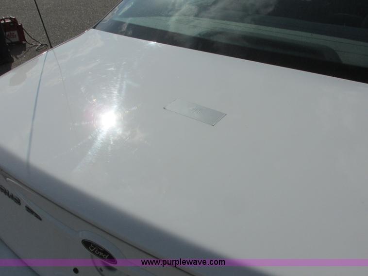 image for item K8554 2006 Ford Taurus SE