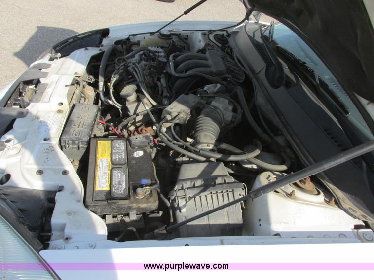 image for item K8555 2006 Ford Taurus SE