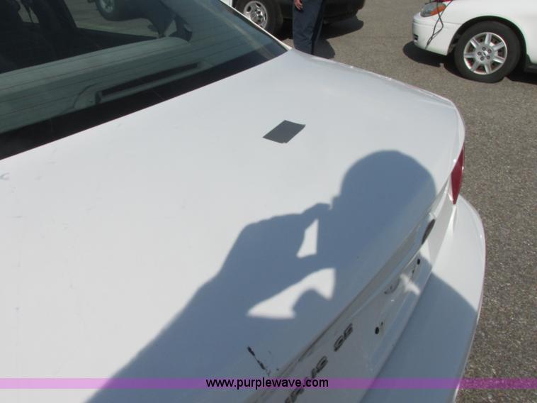 image for item K8555 2006 Ford Taurus SE