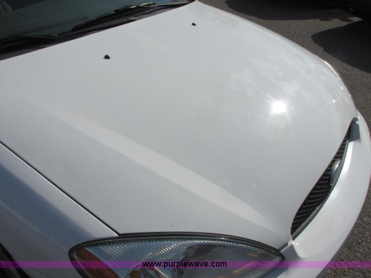 image for item K8556 2006 Ford Taurus SE